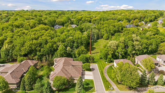 13122 Evermoor Parkway, Apple Valley, MN 55124