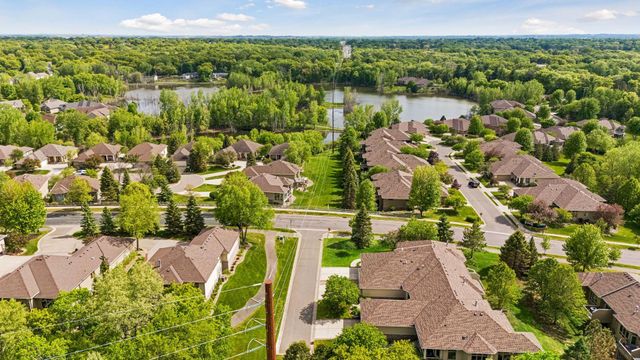 13122 Evermoor Parkway, Apple Valley, MN 55124