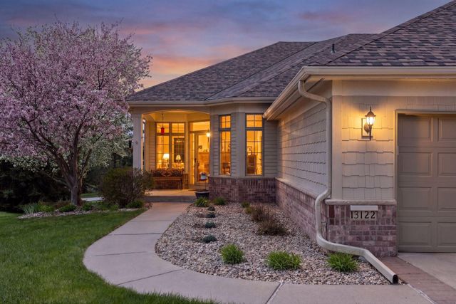 13122 Evermoor Parkway, Apple Valley, MN 55124