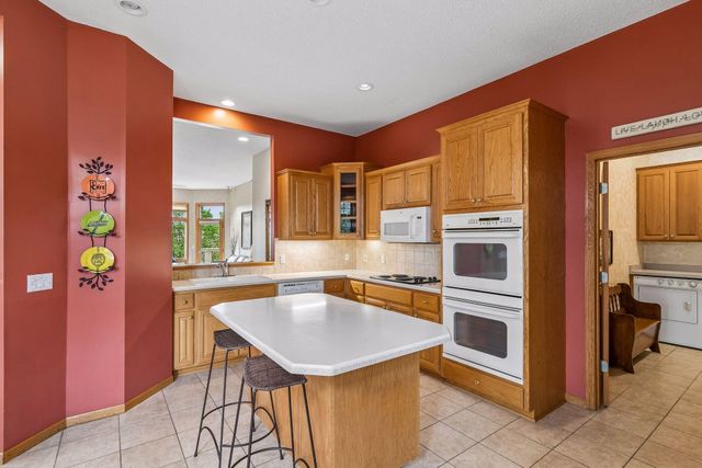 13122 Evermoor Parkway, Apple Valley, MN 55124