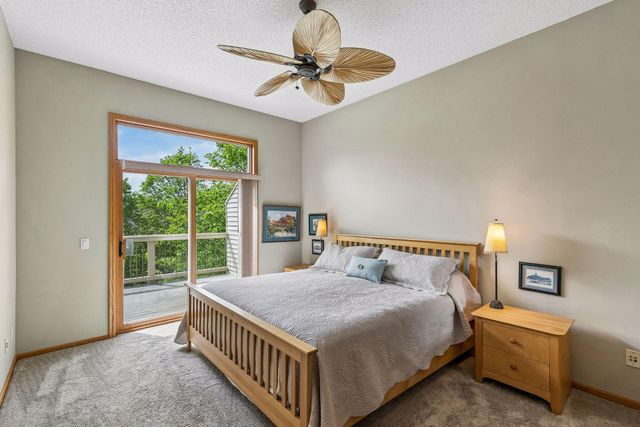 13122 Evermoor Parkway, Apple Valley, MN 55124