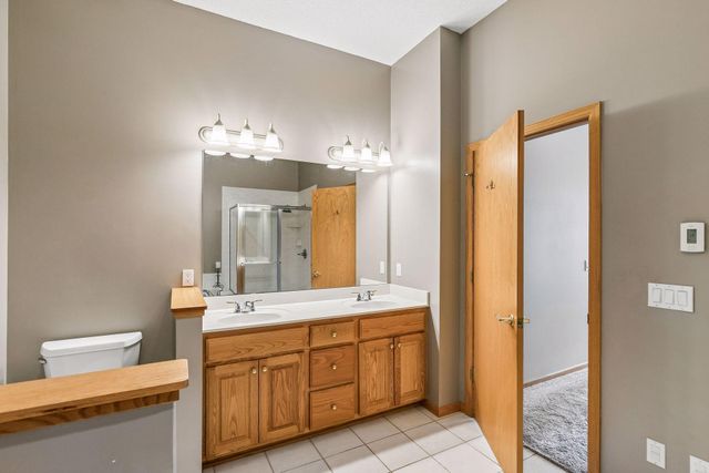 13122 Evermoor Parkway, Apple Valley, MN 55124