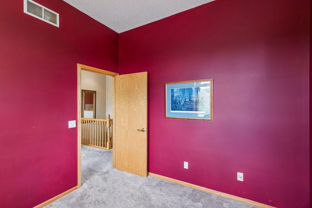 13122 Evermoor Parkway, Apple Valley, MN 55124