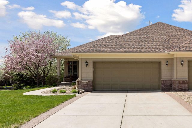 13122 Evermoor Parkway, Apple Valley, MN 55124