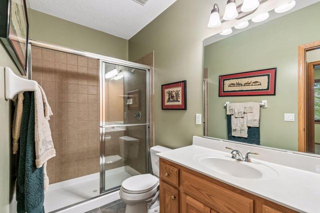 13122 Evermoor Parkway, Apple Valley, MN 55124