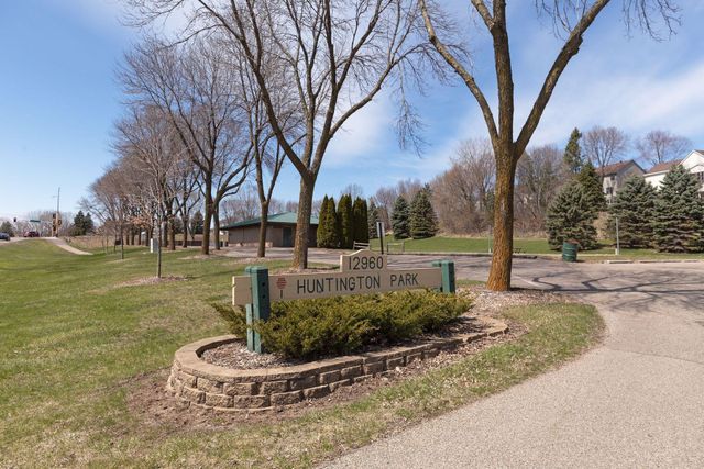 13122 Evermoor Parkway, Apple Valley, MN 55124