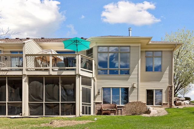 13122 Evermoor Parkway, Apple Valley, MN 55124