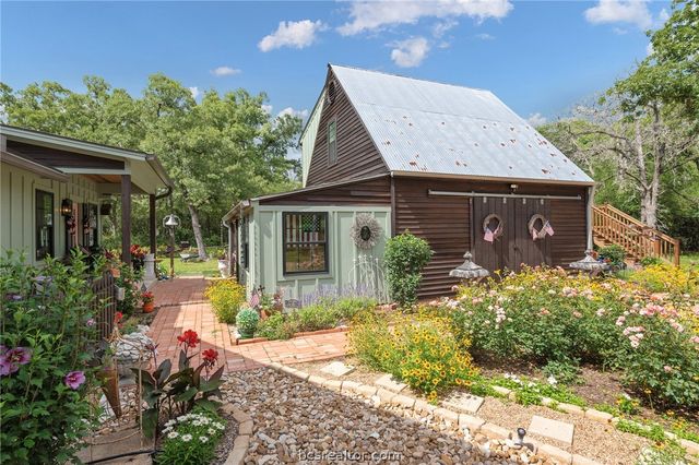 5559 Blue Ridge Drive, College Station, TX 77845