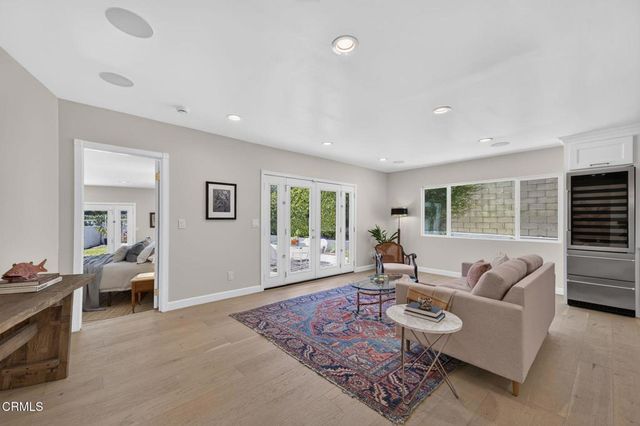 5345 S Verdun Avenue, Los Angeles, CA 90043