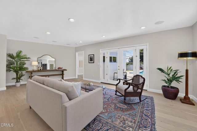 5345 S Verdun Avenue, Los Angeles, CA 90043