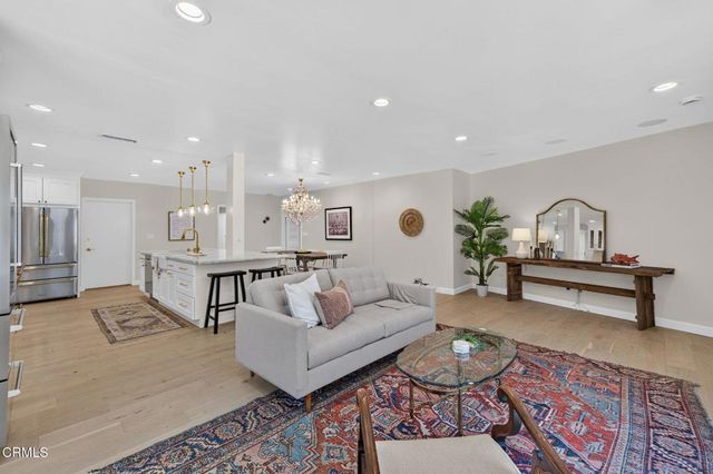 5345 S Verdun Avenue, Los Angeles, CA 90043