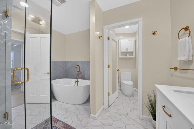 5345 S Verdun Avenue, Los Angeles, CA 90043