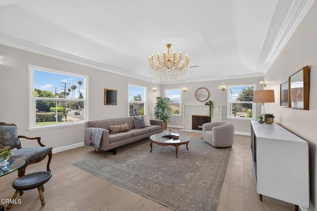 5345 S Verdun Avenue, Los Angeles, CA 90043
