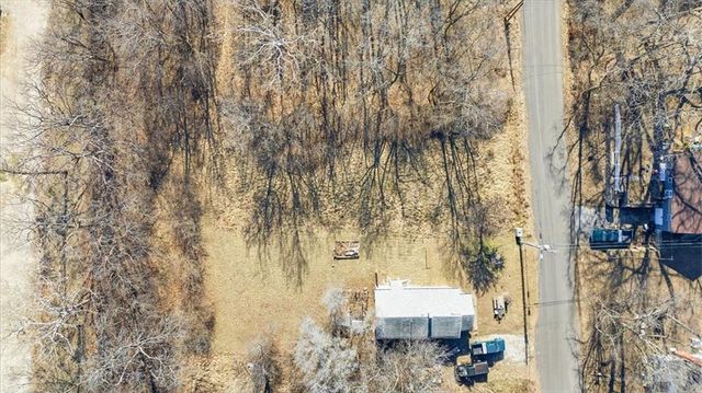 1015 S Scott Avenue, Independence, MO 64054