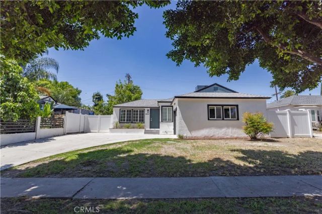 6657 Sylvia Avenue, Reseda, CA 91335