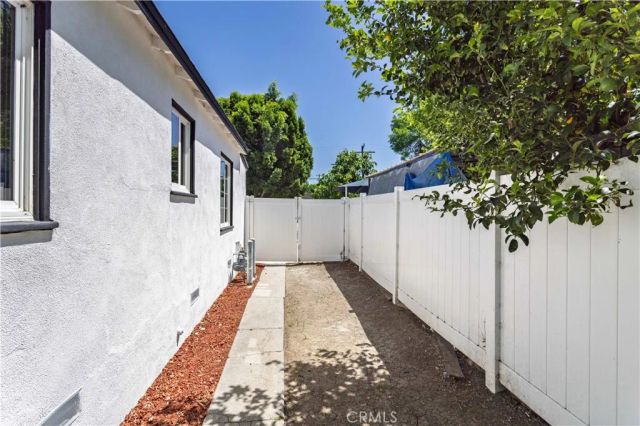 6657 Sylvia Avenue, Reseda, CA 91335