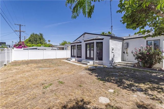6657 Sylvia Avenue, Reseda, CA 91335