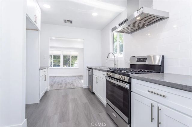 6657 Sylvia Avenue, Reseda, CA 91335