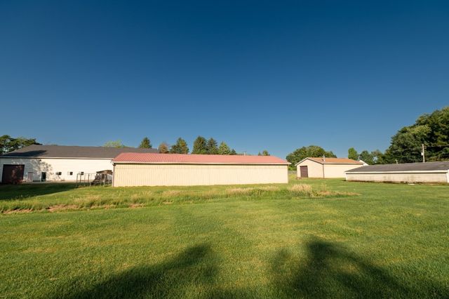 9202 & 9192 MIDDLE Road, Girard, PA 16417