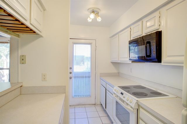 1109 Calico Lane 1820, Arlington, TX 76011