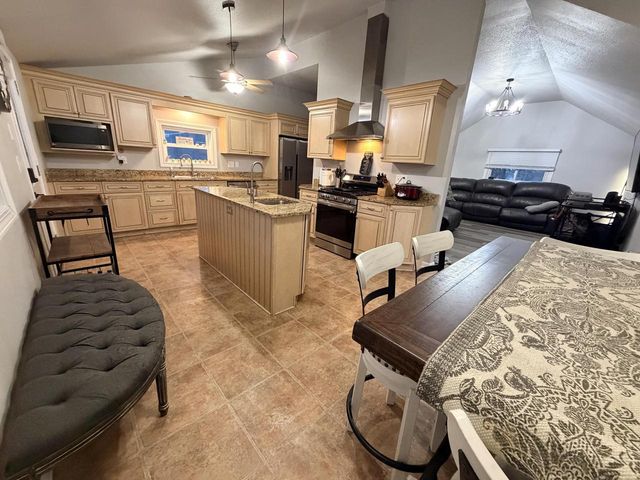 N7035 Center STREET, Horicon, WI 53032