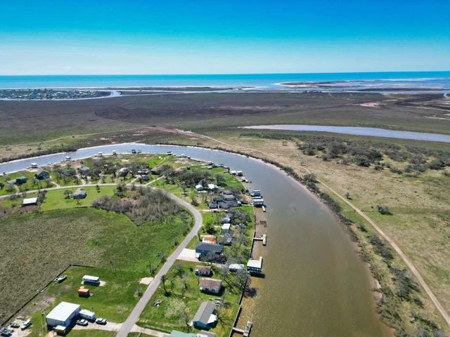 1610 County Road 206, Sargent, TX 77414
