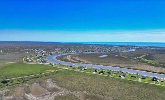 1610 County Road 206, Sargent, TX 77414
