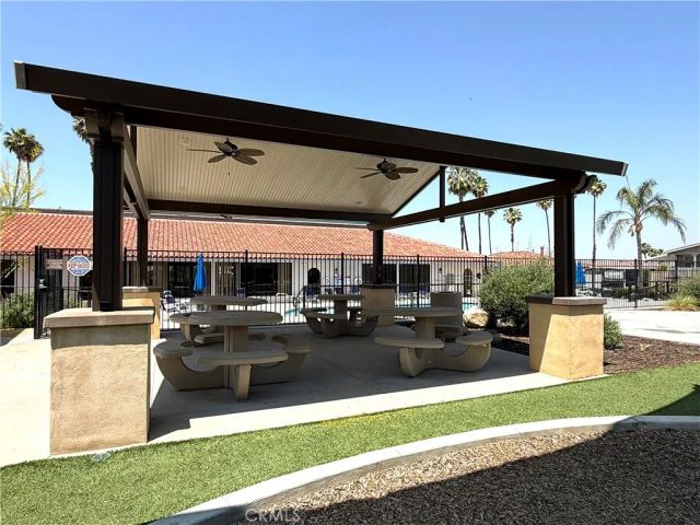 1536 S State 48, Hemet, CA 92543