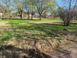 713 N Lamar, Tioga, TX 76271