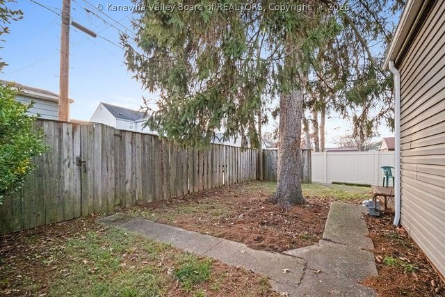 4315 Staunton Avenue Se, Charleston, WV 25304