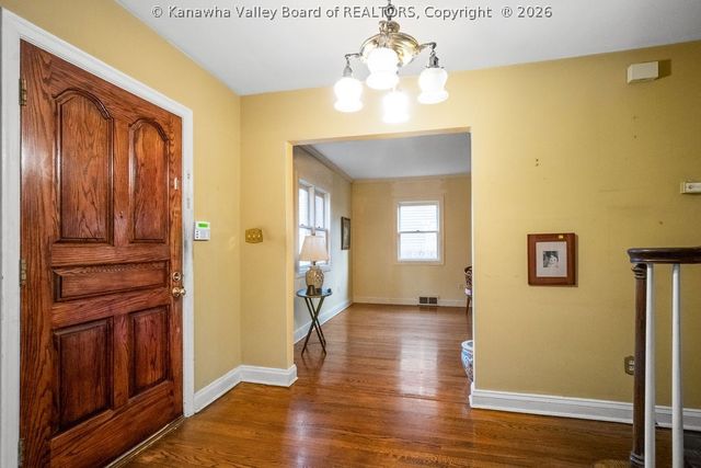4315 Staunton Avenue Se, Charleston, WV 25304