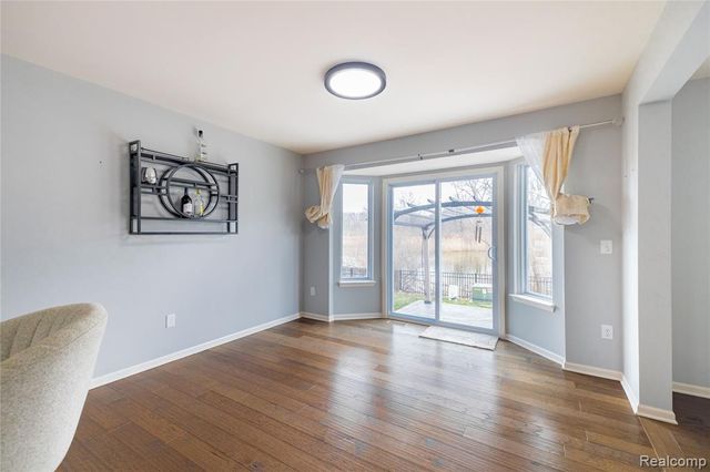 37421 Theresa Lane, New Boston, MI 48164