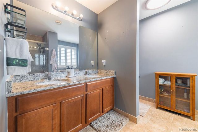 37421 Theresa Lane, New Boston, MI 48164