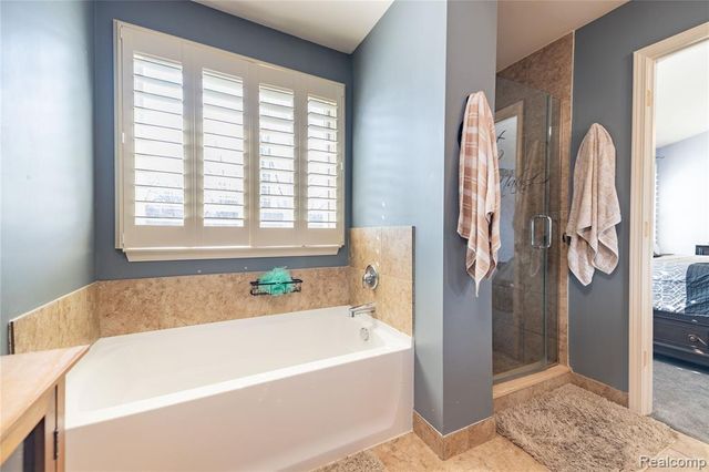 37421 Theresa Lane, New Boston, MI 48164