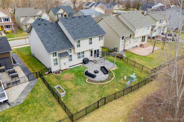 37421 Theresa Lane, New Boston, MI 48164