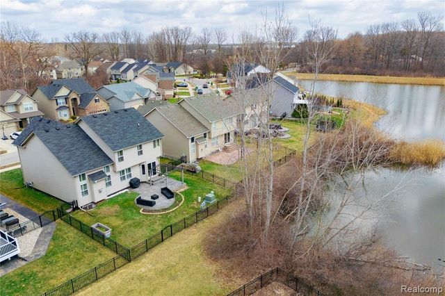 37421 Theresa Lane, New Boston, MI 48164