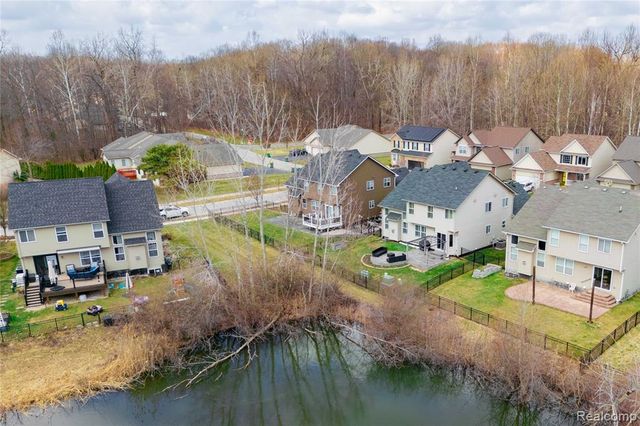 37421 Theresa Lane, New Boston, MI 48164