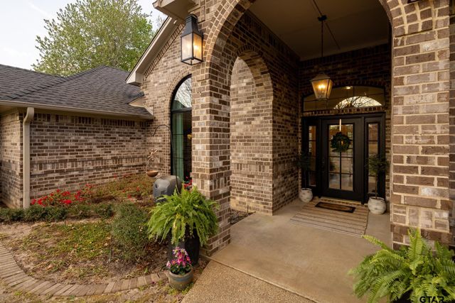 4010 Pinecreek Dr, Tyler, TX 75707