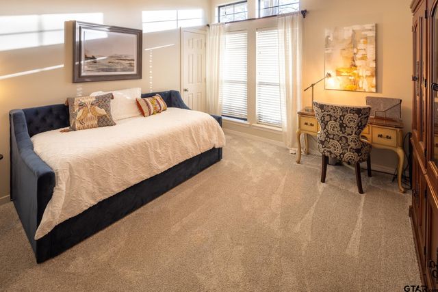 4010 Pinecreek Dr, Tyler, TX 75707