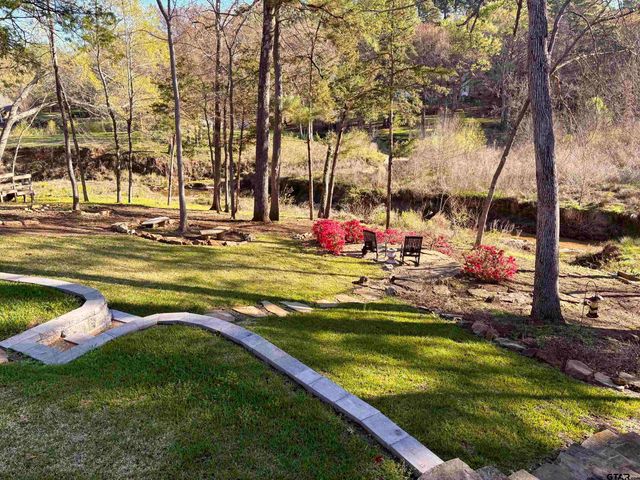 4010 Pinecreek Dr, Tyler, TX 75707