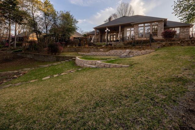 4010 Pinecreek Dr, Tyler, TX 75707