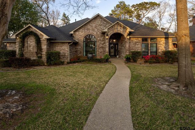 4010 Pinecreek Dr, Tyler, TX 75707