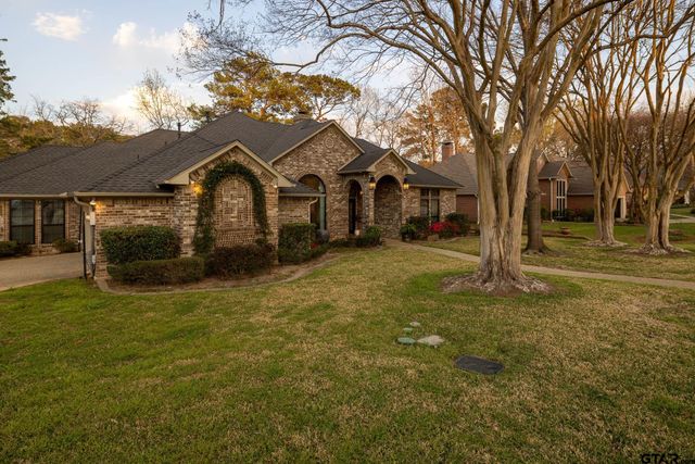 4010 Pinecreek Dr, Tyler, TX 75707