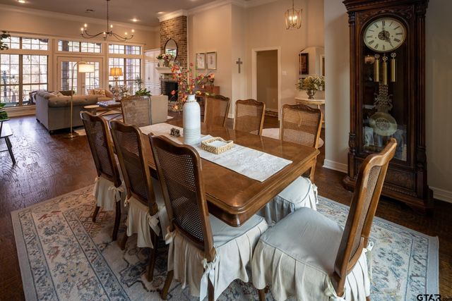 4010 Pinecreek Dr, Tyler, TX 75707