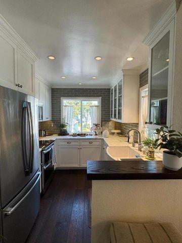 767 Portwalk Place, Redwood City, CA 94065