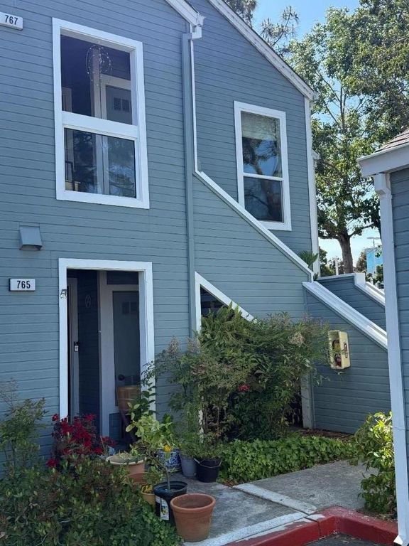 767 Portwalk Place, Redwood City, CA 94065