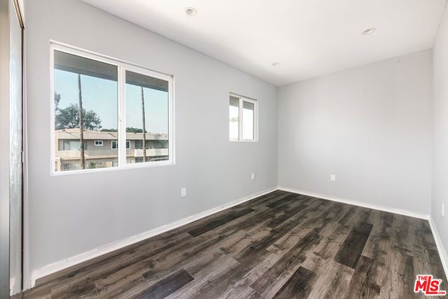 4020 Stevely Avenue, Los Angeles, CA 90008