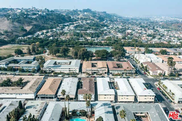 4020 Stevely Avenue, Los Angeles, CA 90008