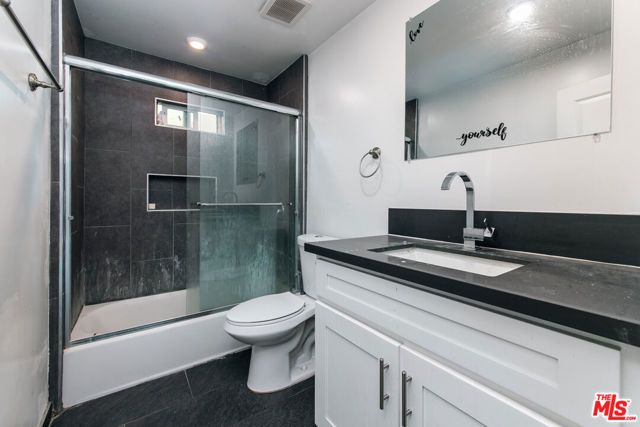 4020 Stevely Avenue, Los Angeles, CA 90008