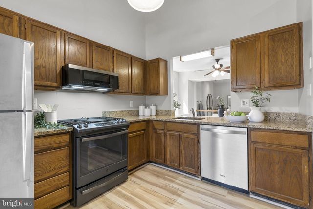 6322 EARLY GLOW CT, Columbia, MD 21045